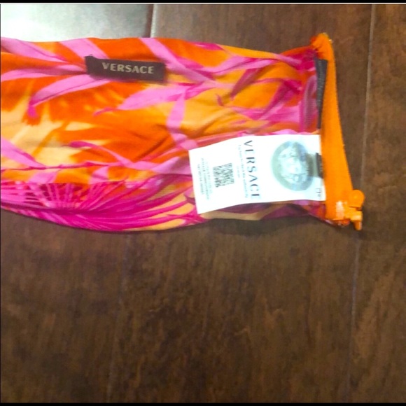 Versace Jungle Print Bandeau Top - Picture 2 of 2